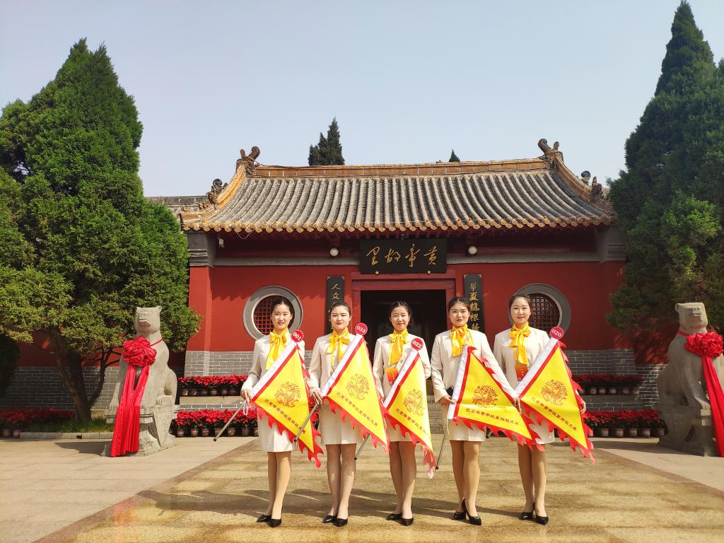 公司志愿者合影