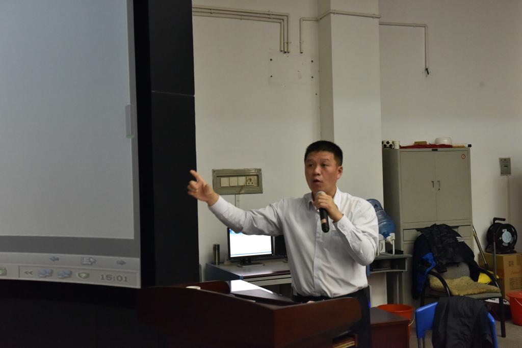 杨国斌教授在作题为《知识分子的初心和使命》的讲座